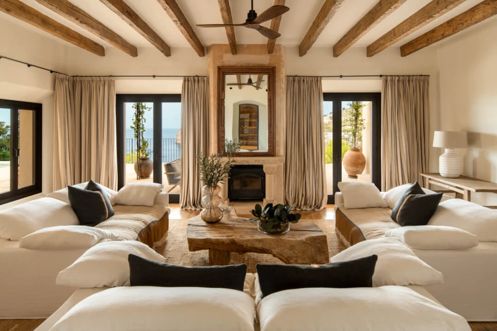 Imagen de una propiedad en Mallorca que muestra una vista interior.